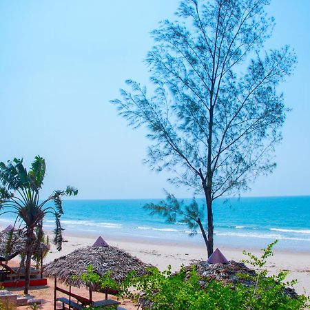 Ampazony Oasis Lodge Mahajanga Eksteriør billede