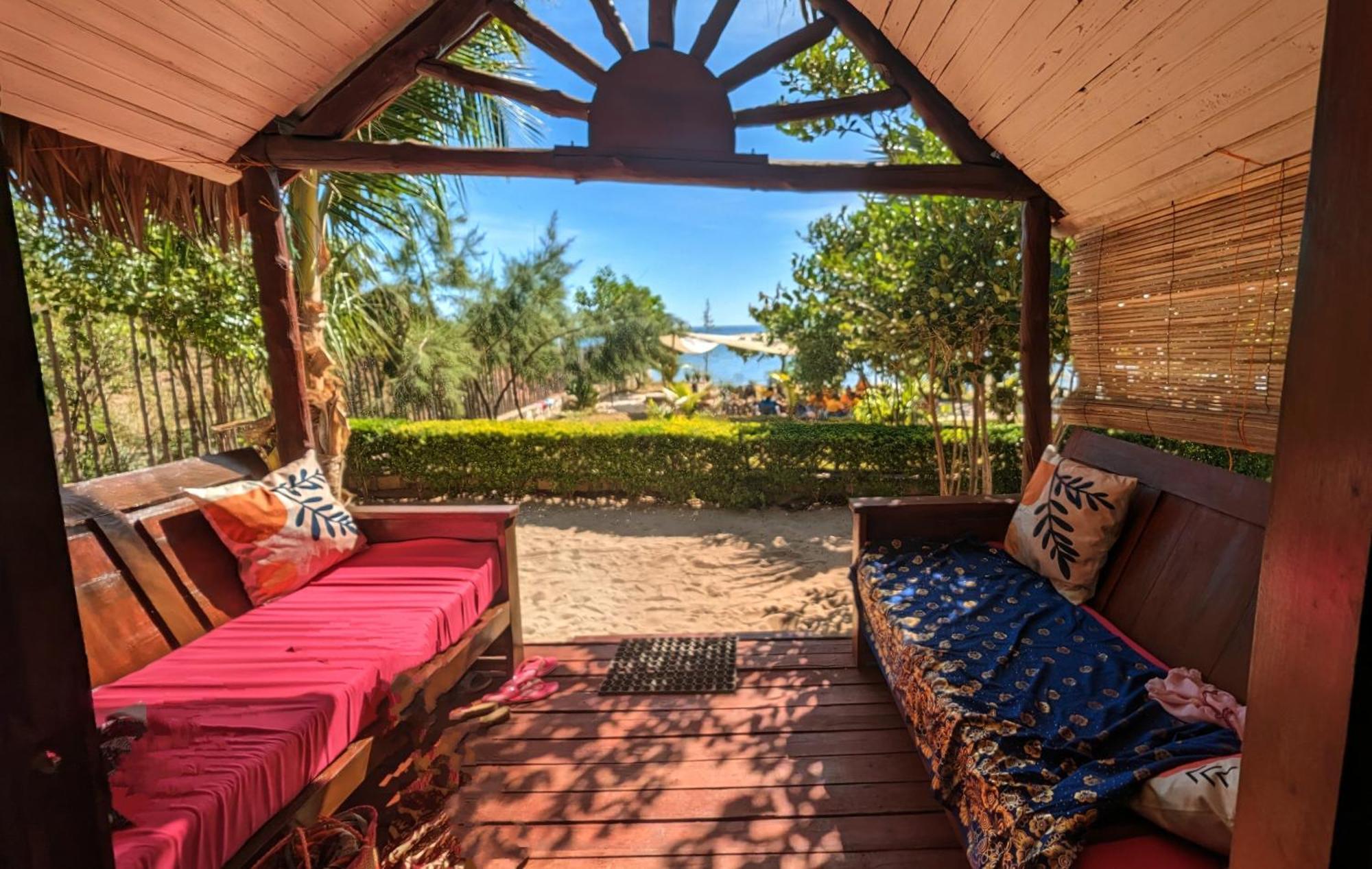 Ampazony Oasis Lodge Mahajanga Eksteriør billede