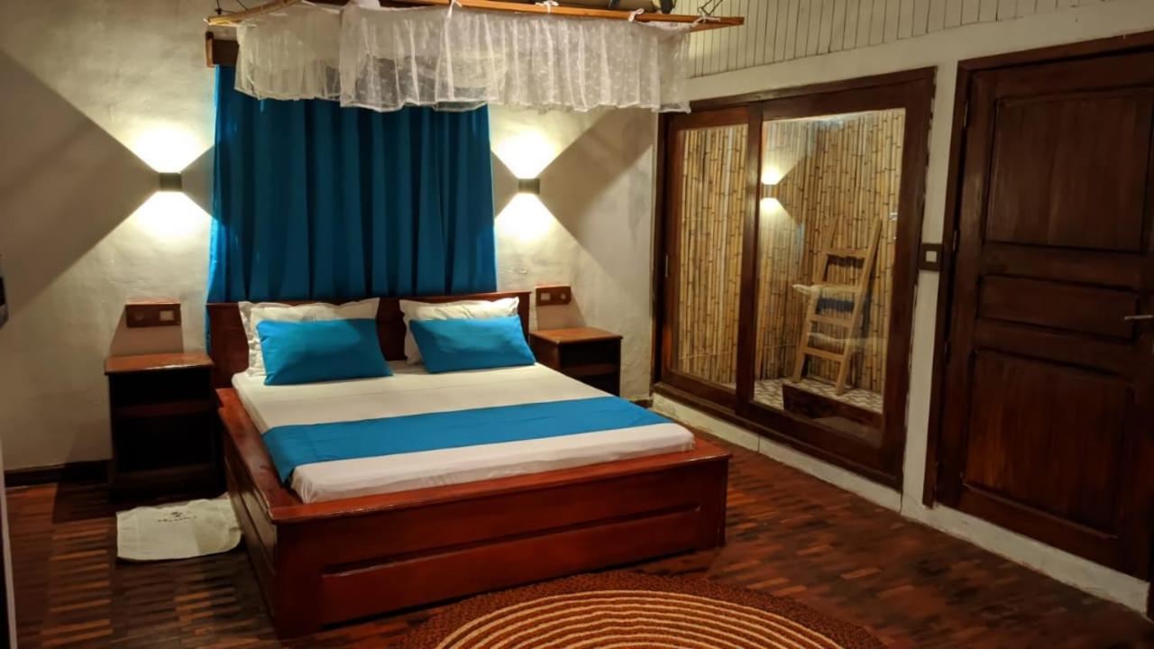 Ampazony Oasis Lodge Mahajanga Eksteriør billede
